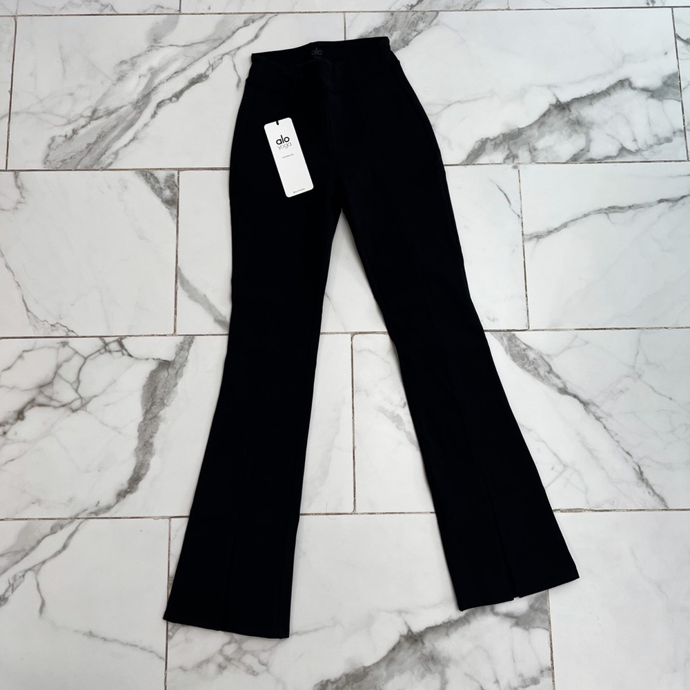 Alo Yoga 7/8 High Waist Flutter Legging